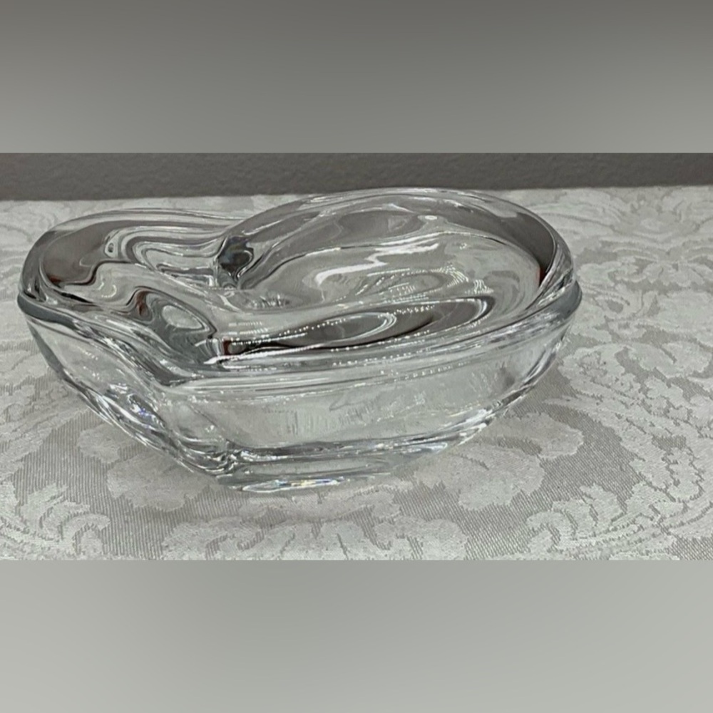 Tiffany & Co. Elsa Peretti Heart Shaped Crystal Trinket Bowl - Picture 3 of 4